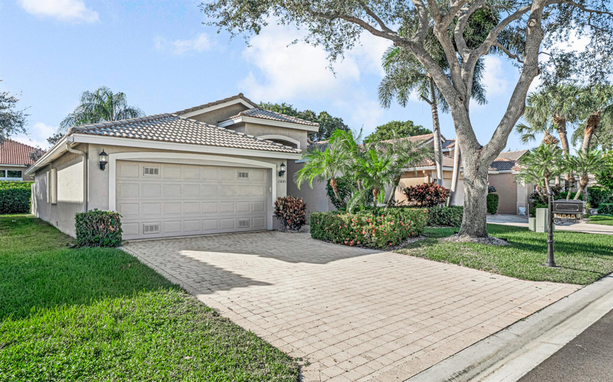 HUNTINGTON WALK 2 - Residential