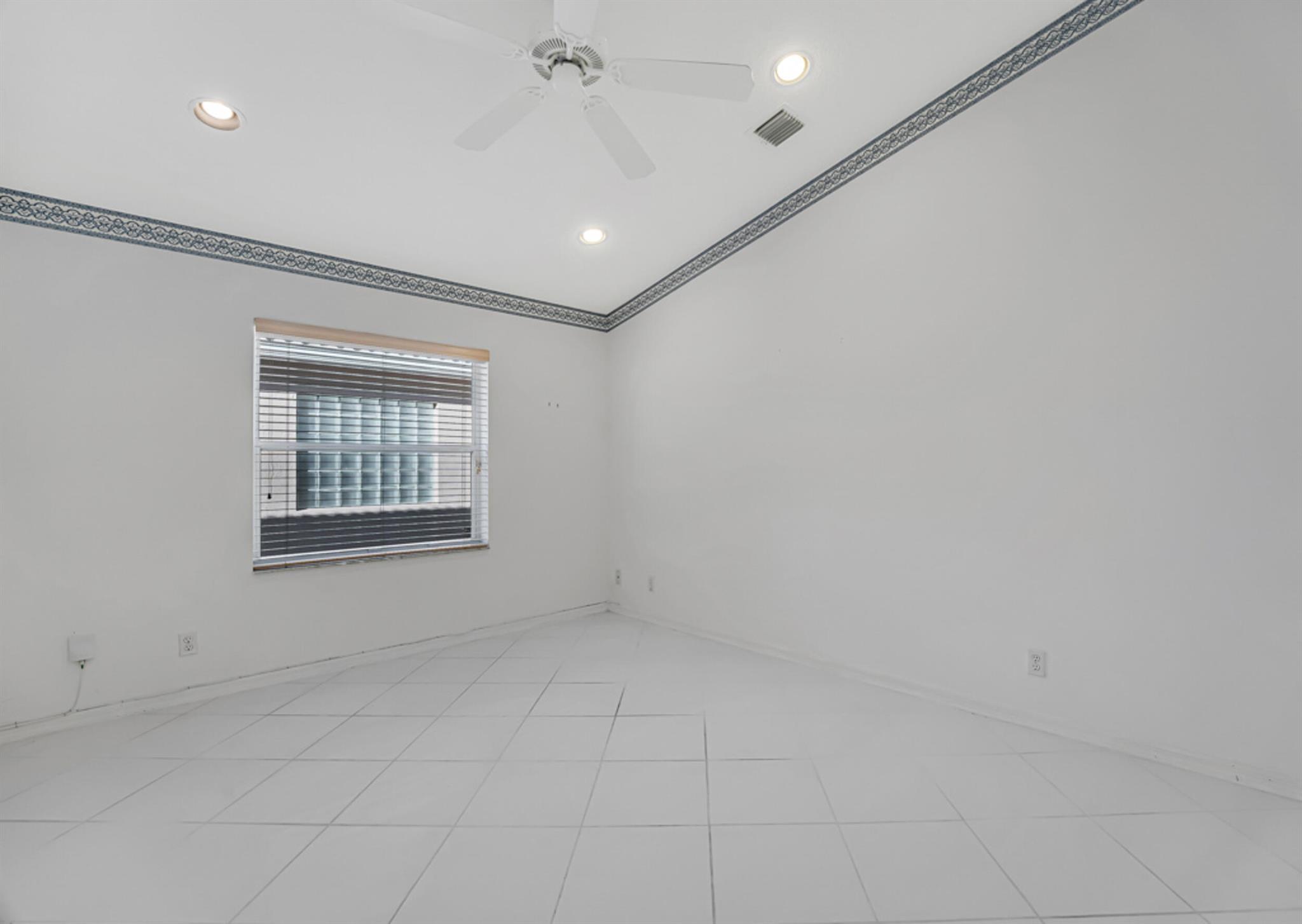 HUNTINGTON WALK 2 - Residential