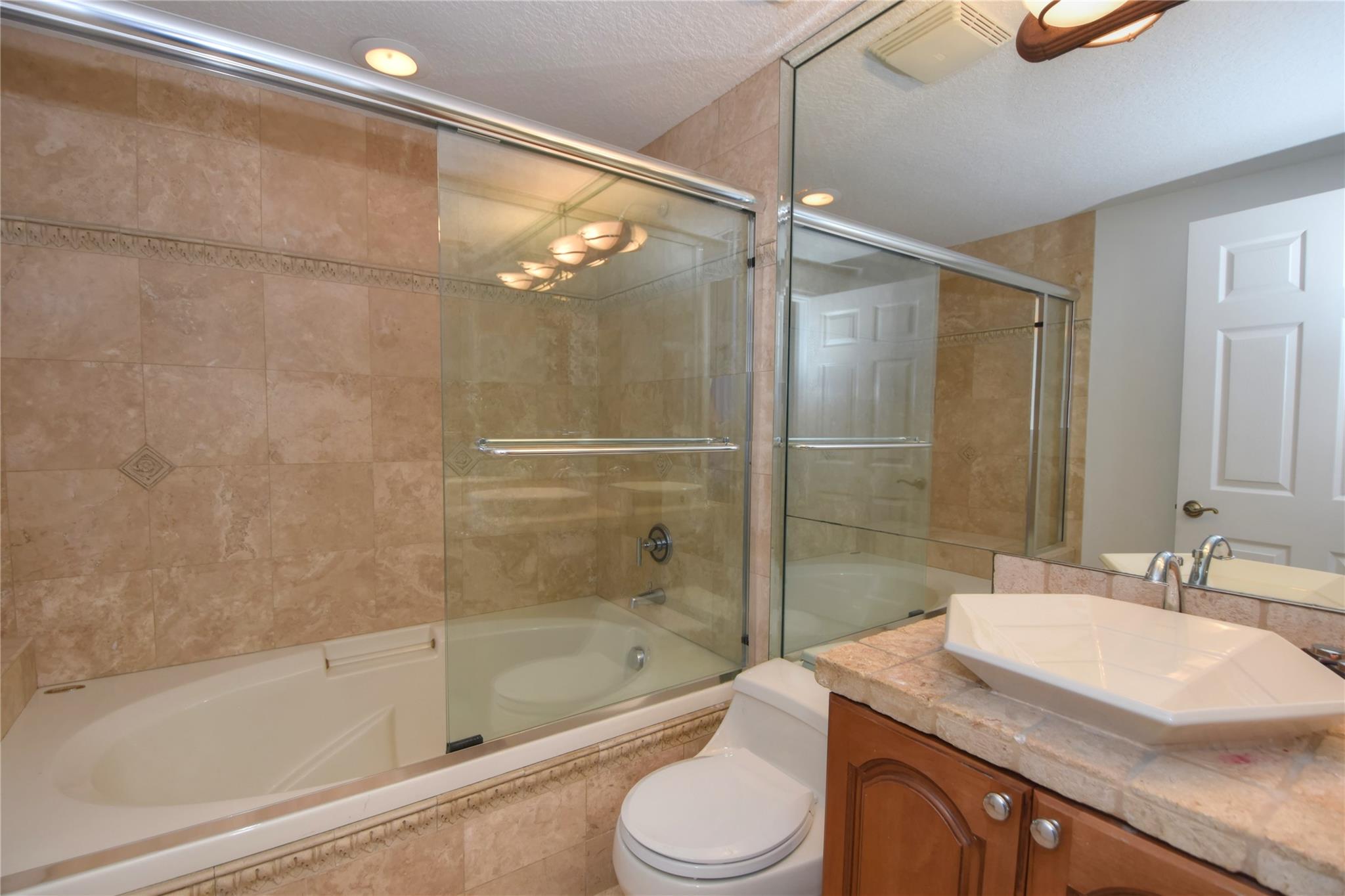 POMPANO ISLES - Residential