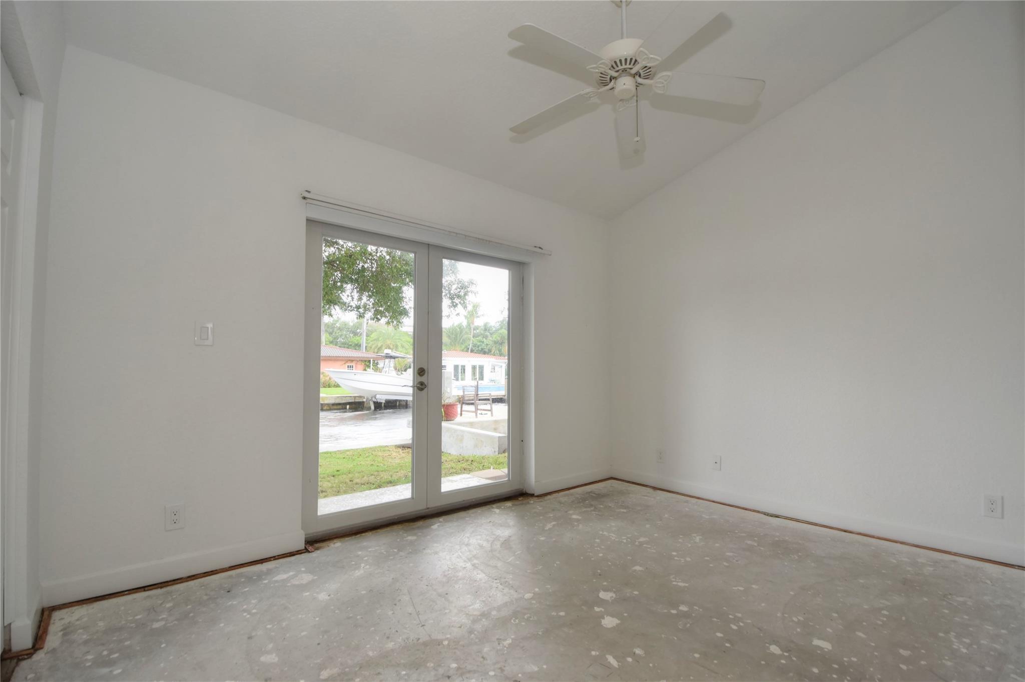 POMPANO ISLES - Residential