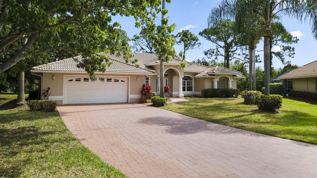 Photo of 1698 SW Mockingbird Drive, Port Saint Lucie, FL 34986 (MLS # R11006290)