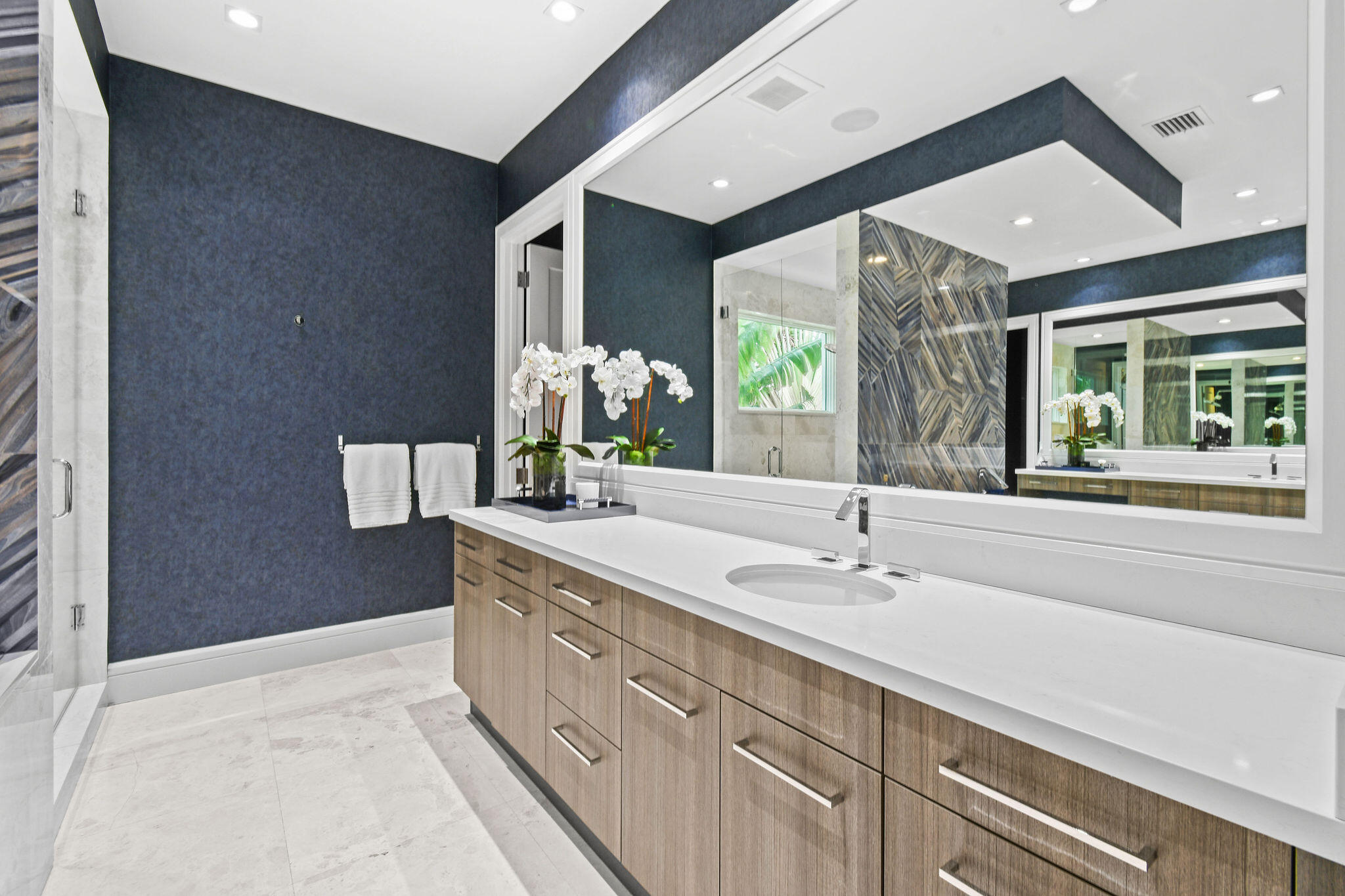 HARBOR PLACE - Residential