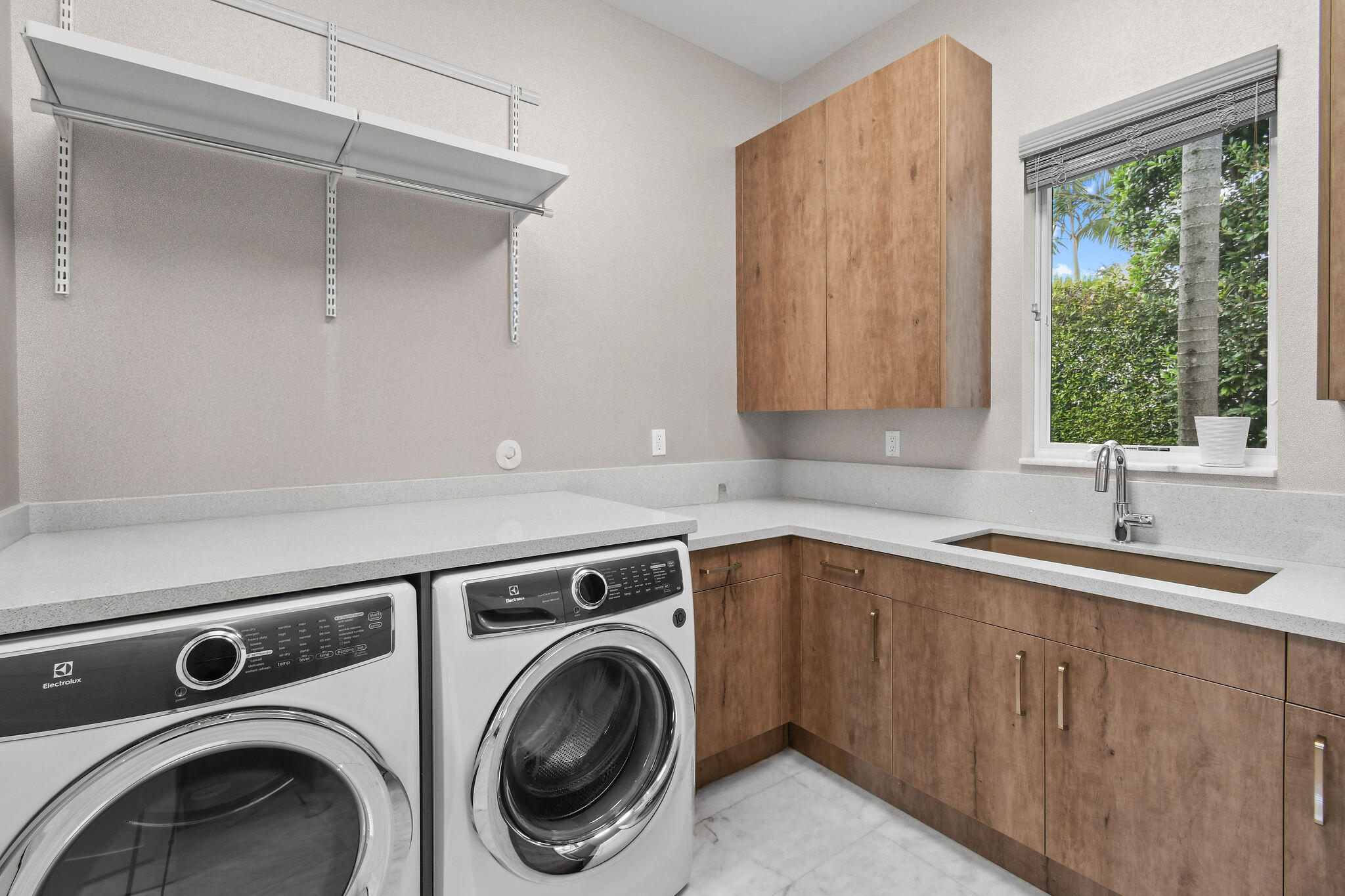 HARBOR PLACE - Residential