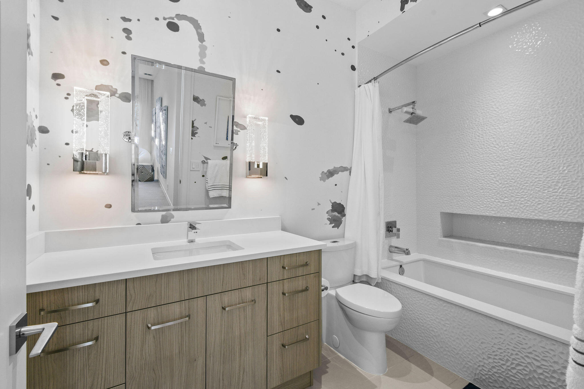 HARBOR PLACE - Residential