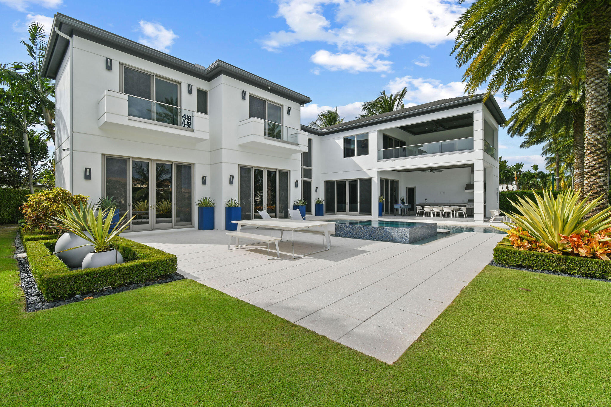 HARBOR PLACE - Residential