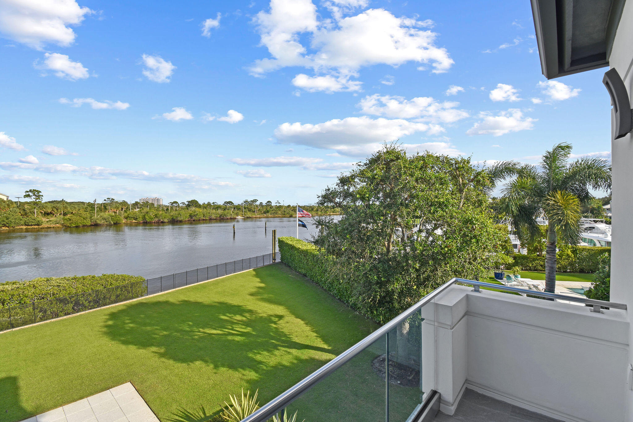 HARBOR PLACE - Residential