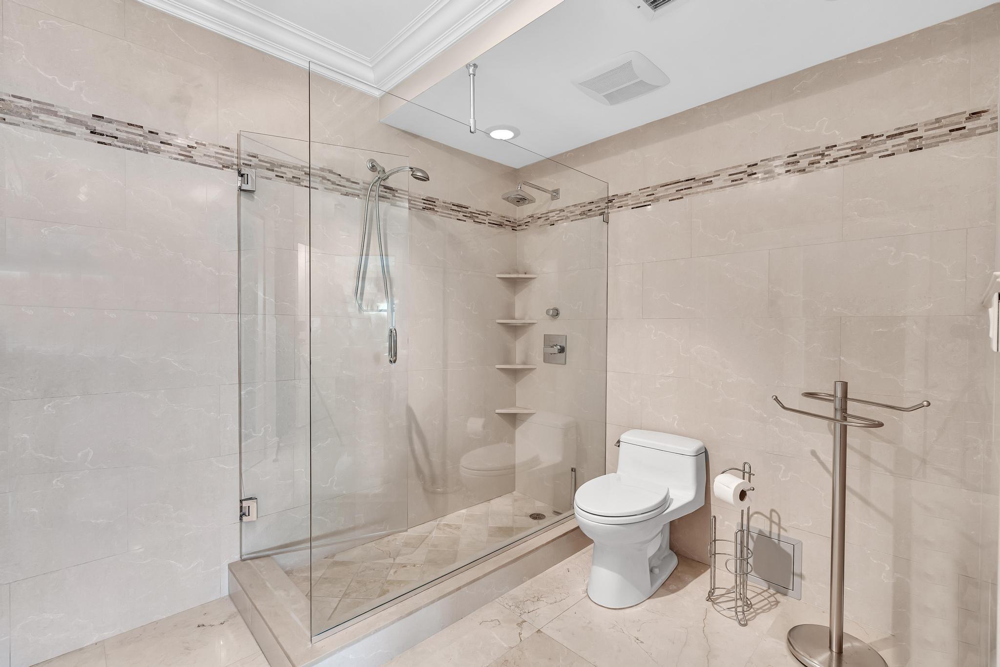 Coral Ridge Towers North - Residential