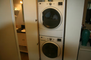 BAY REACH CONDO - Residential Lease