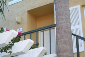 BAY REACH CONDO - Residential Lease