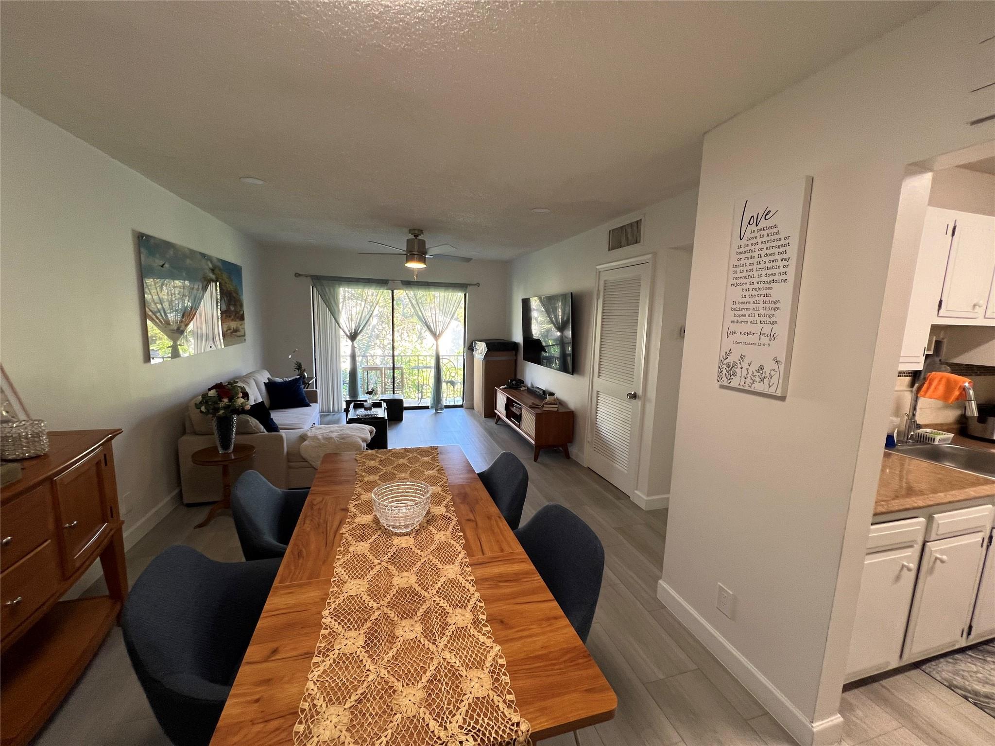 CENTRE HILL COURTS - Residential