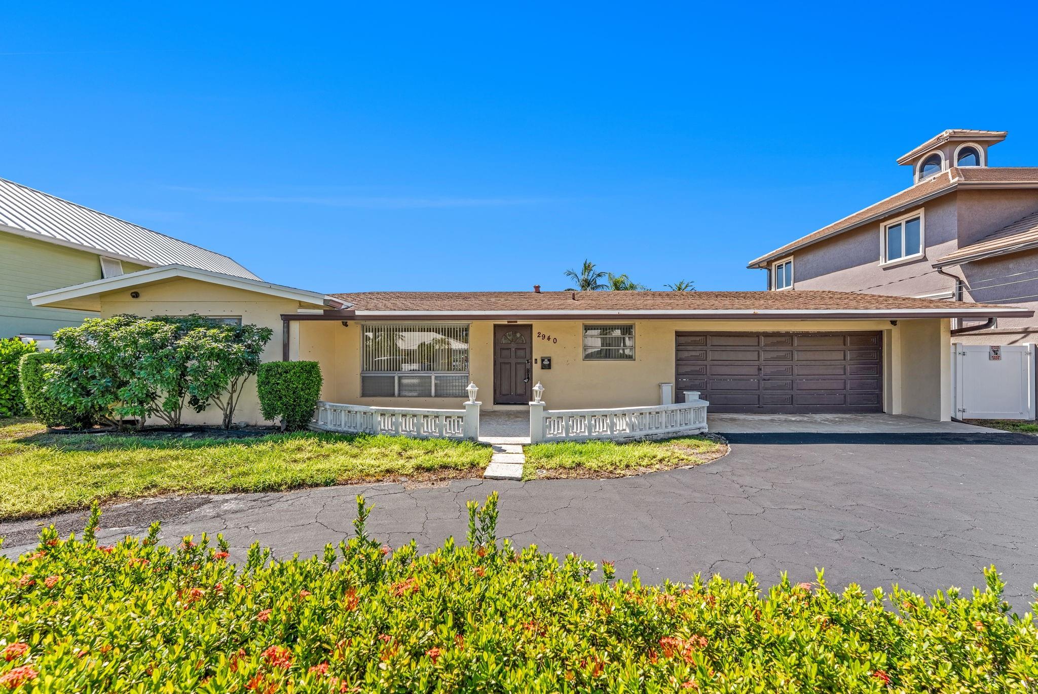 Santamaria Harbor 28-27 B - Residential
