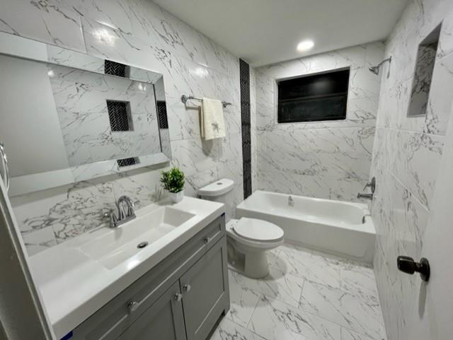 5170 SPRING HILL UNIT 17 - Residential Lease