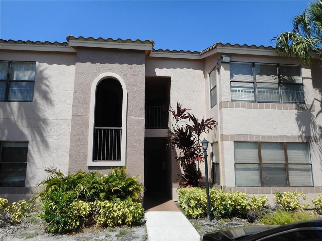 Photo of 2736 S University Drive #1104, Davie, FL 33328 (MLS # B26035525)