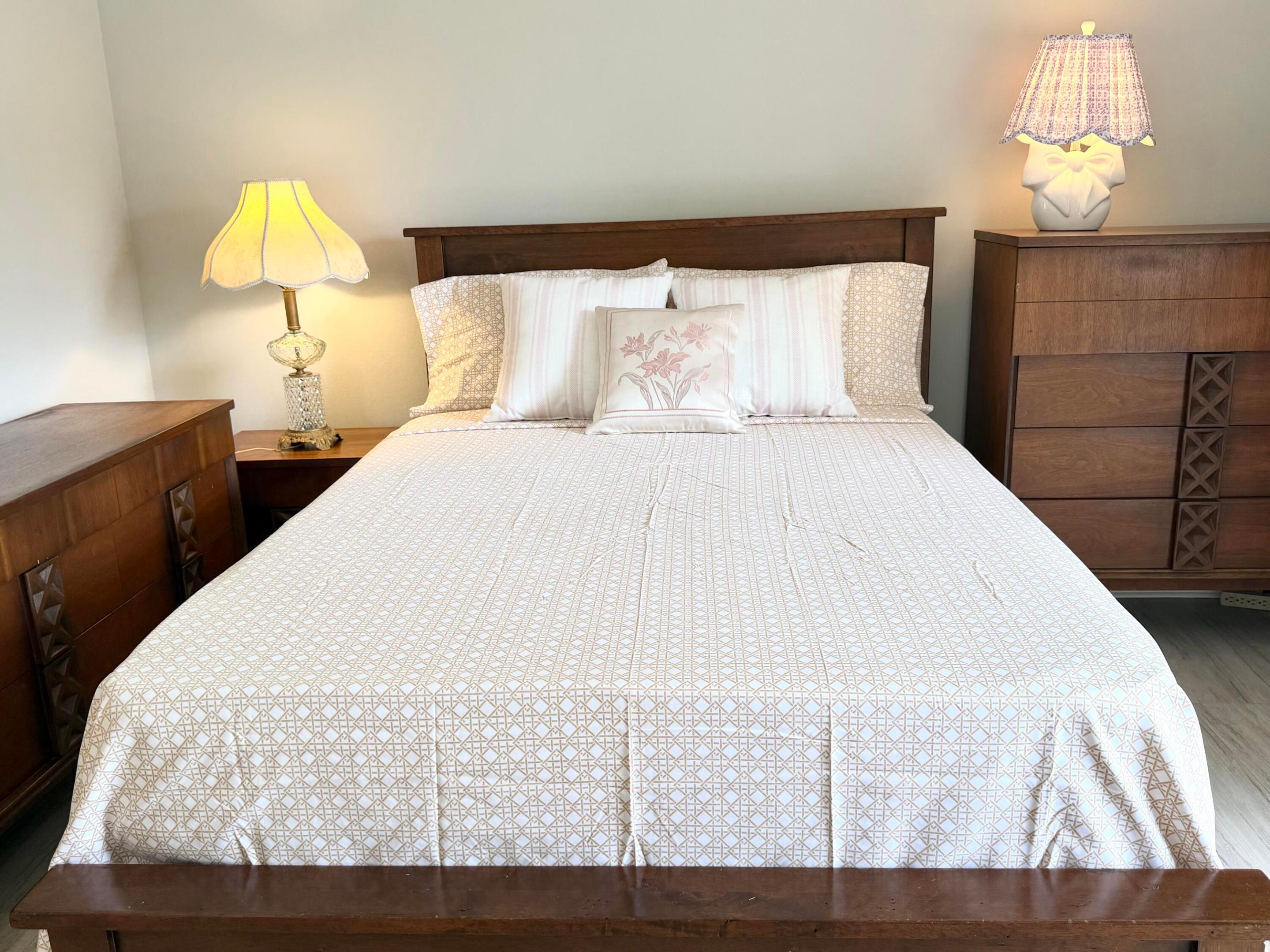 WINDSOR CONDOS - Residential