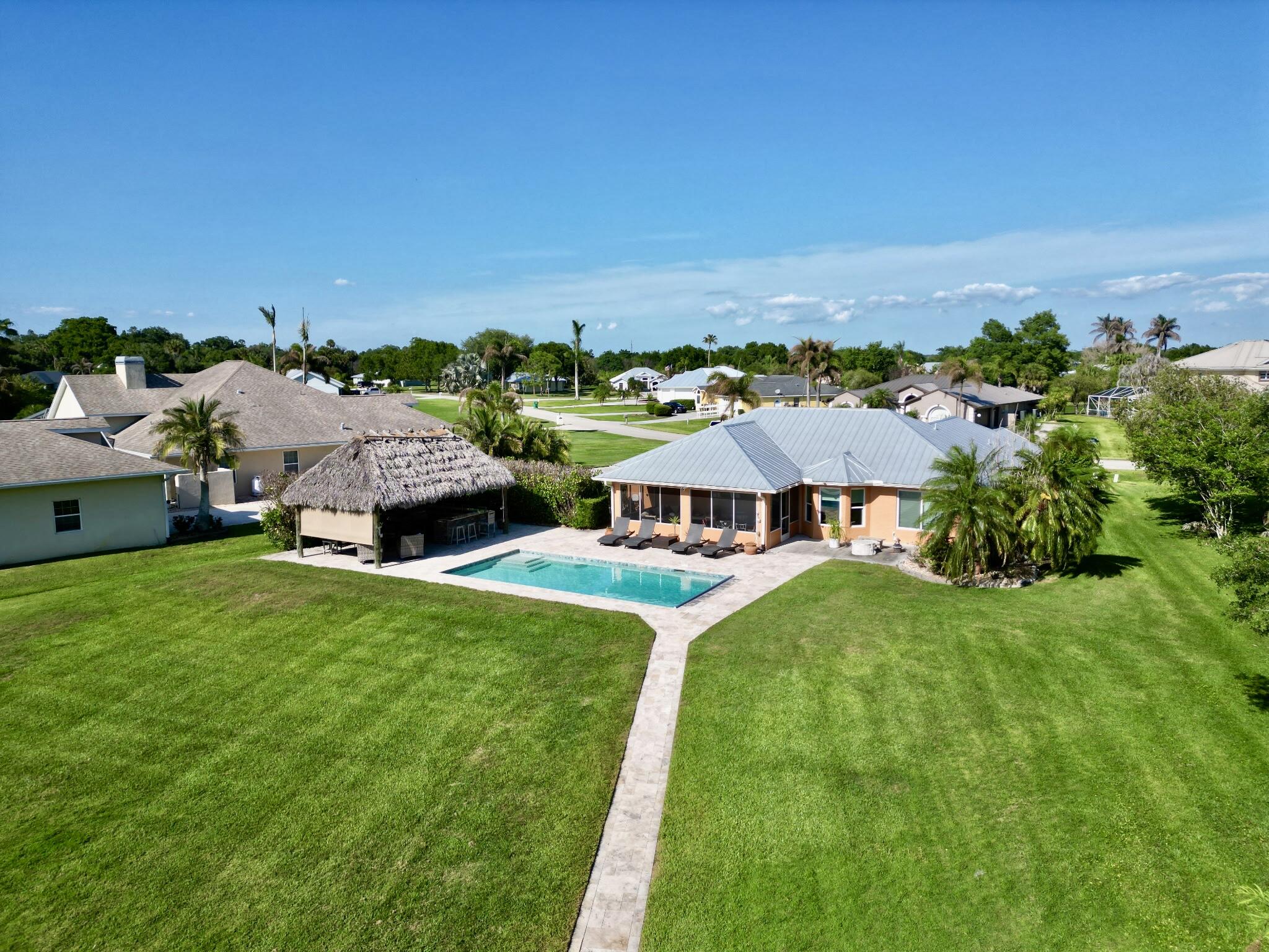 BLUE HERON GOLF AND COUNTRY - Residential