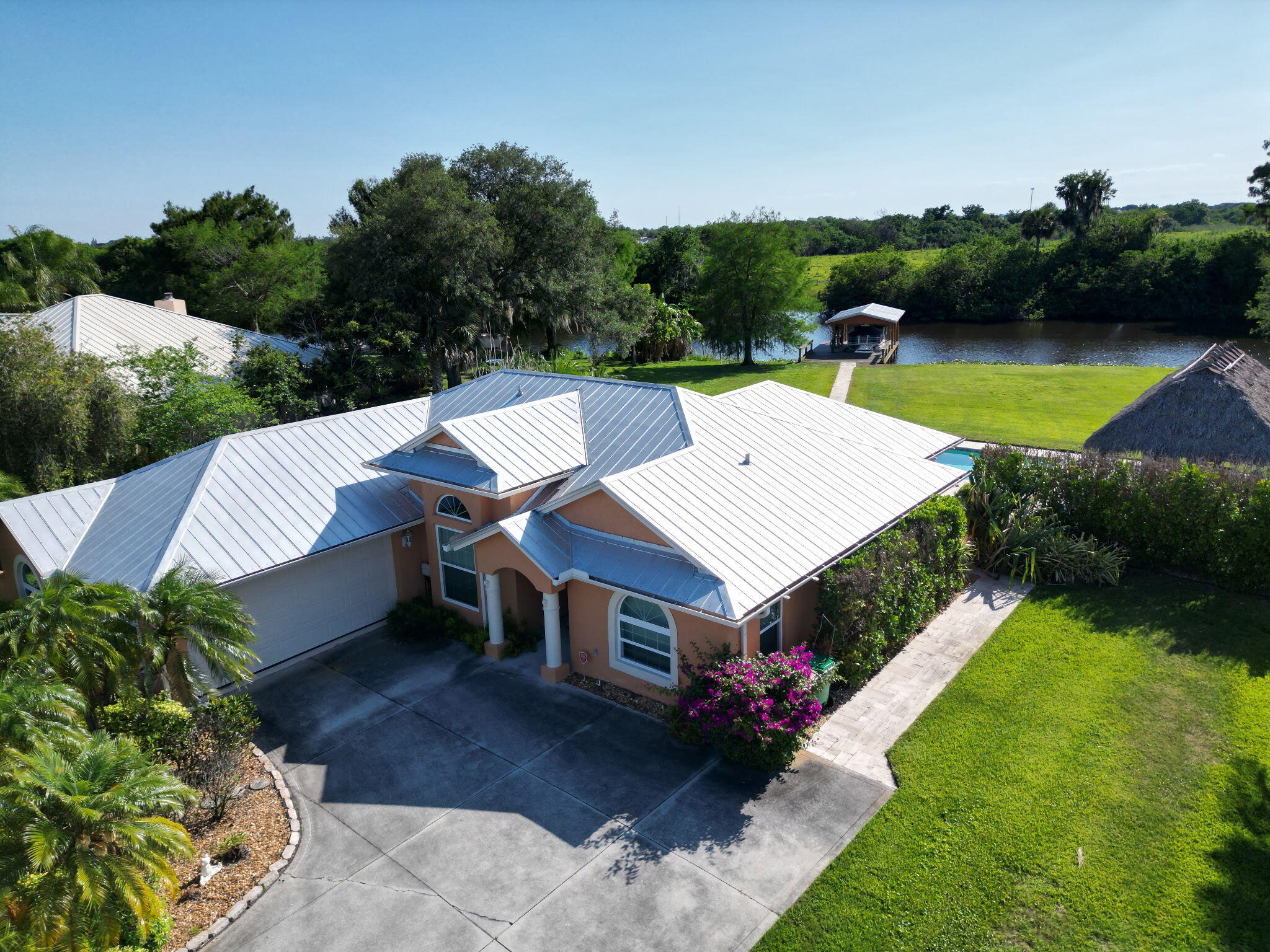 BLUE HERON GOLF AND COUNTRY - Residential