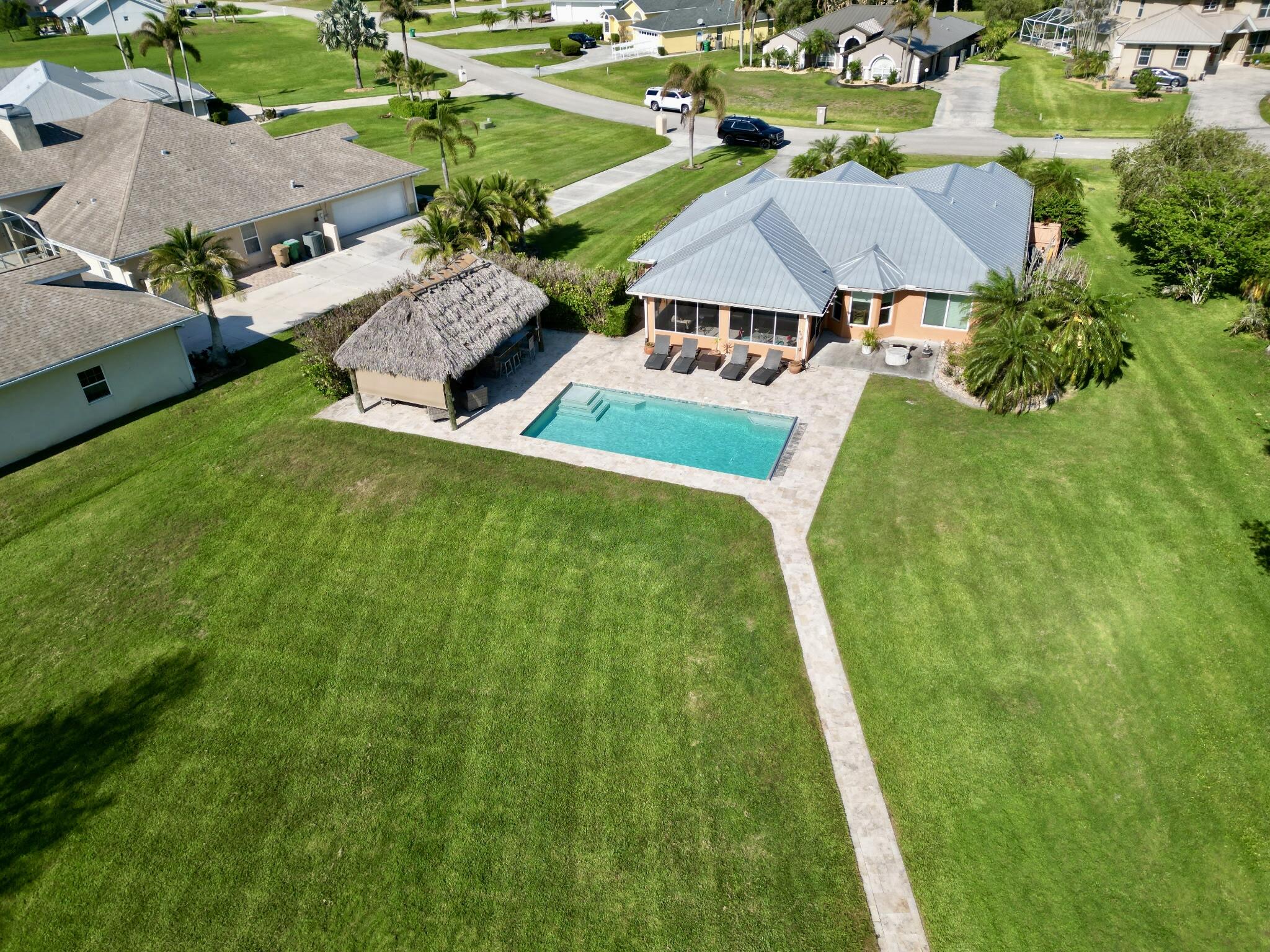BLUE HERON GOLF AND COUNTRY - Residential