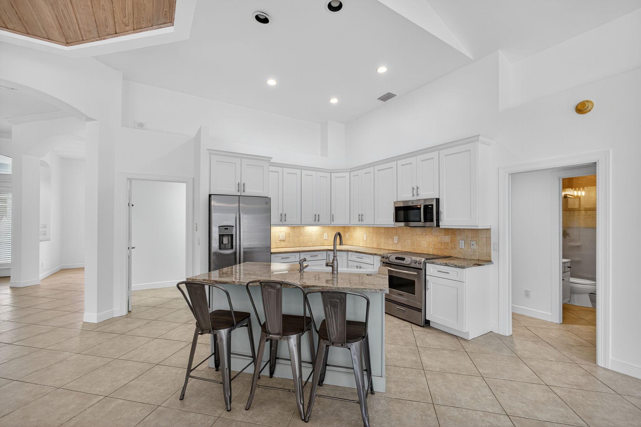 Bahia Sound - Residential Lease