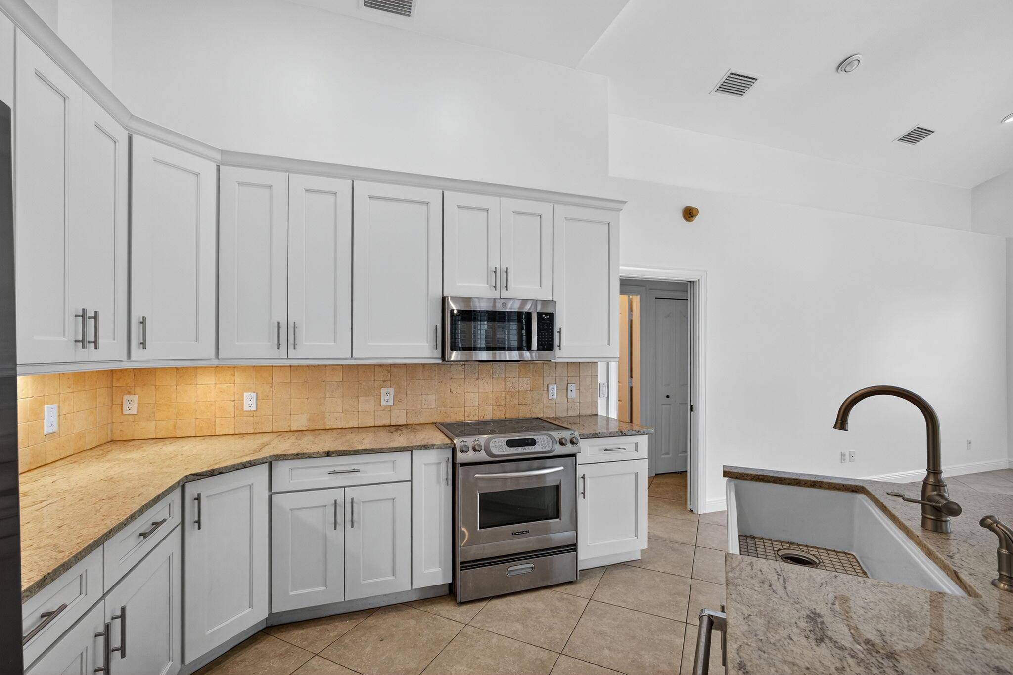 Bahia Sound - Residential Lease
