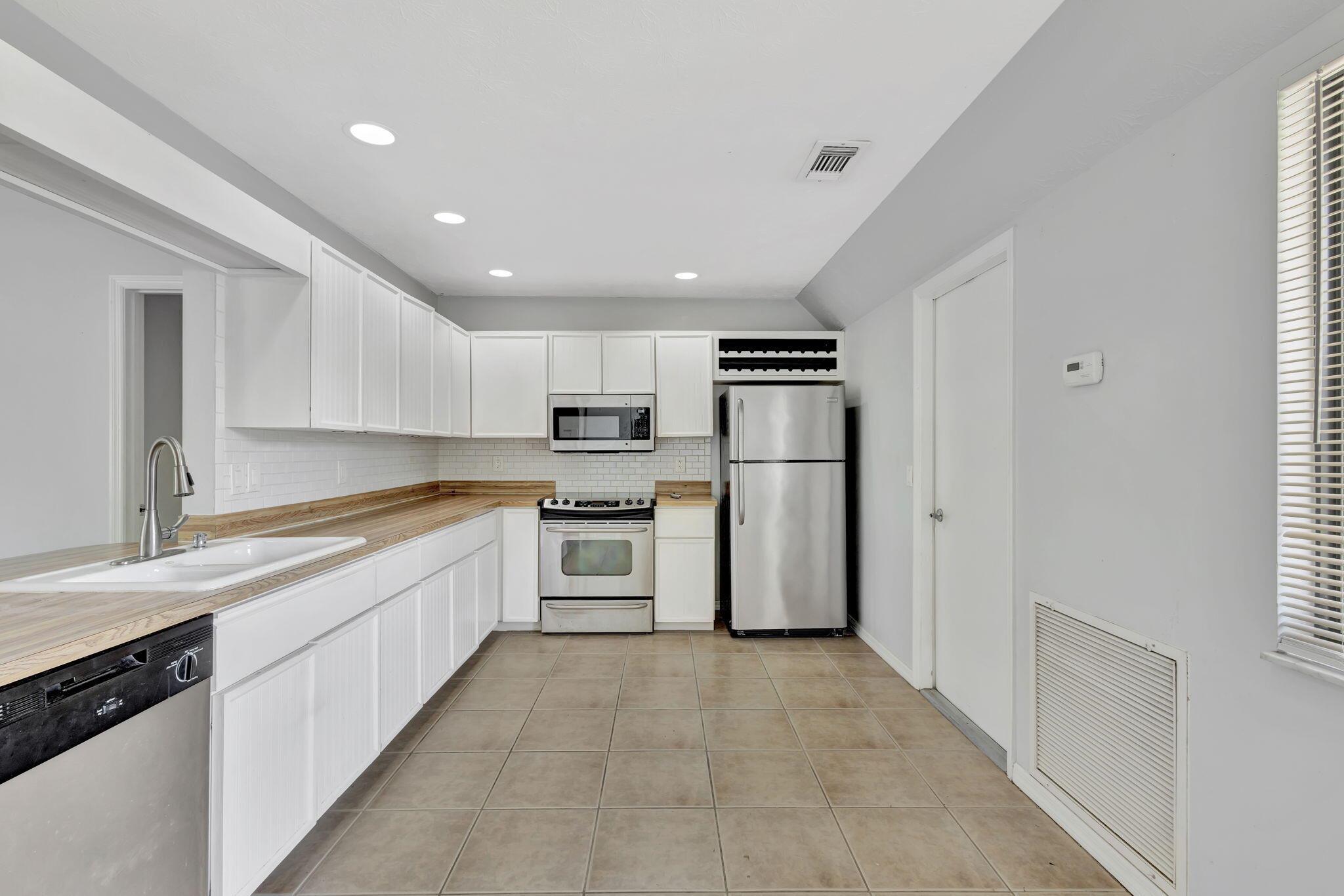 Hidden Oaks - Residential