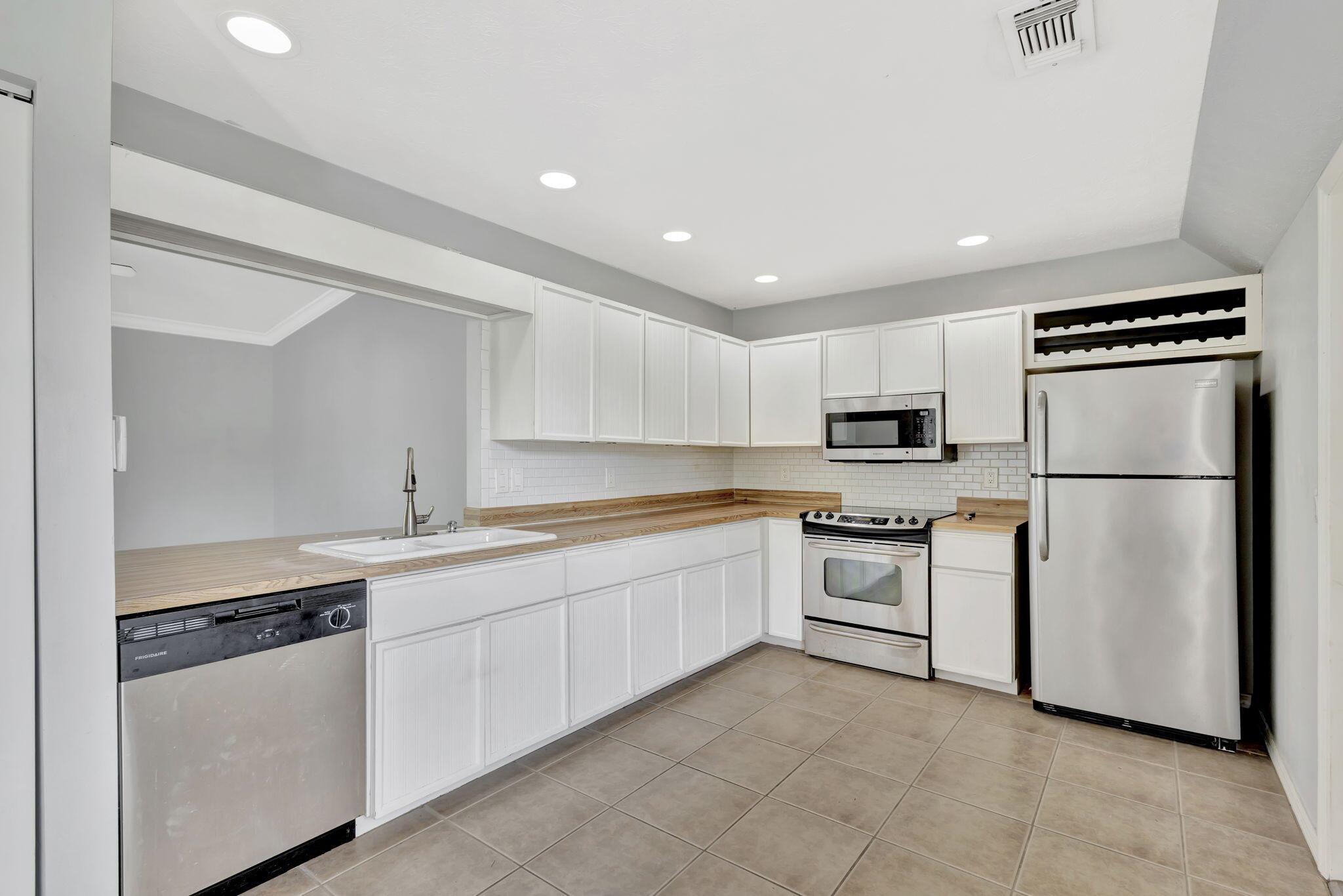 Hidden Oaks - Residential