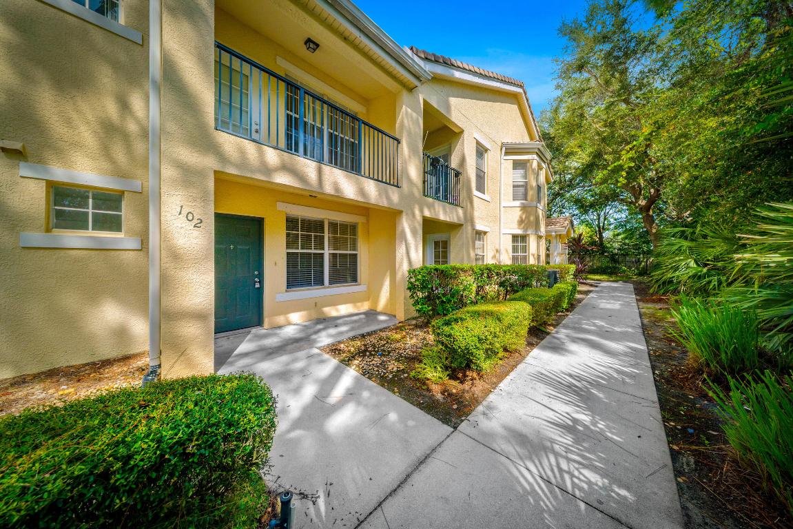 THE BELMONT II AT ST LUCIE WEST, A CONDOMINIUM - Residential