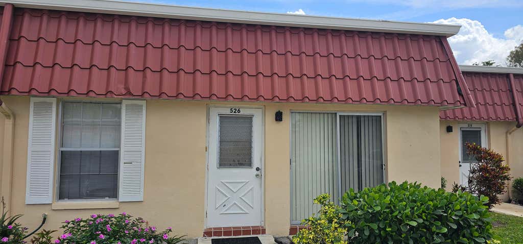 Photo of 526 Franconia Circle, Lake Worth, FL 33467 (MLS # R10966265)