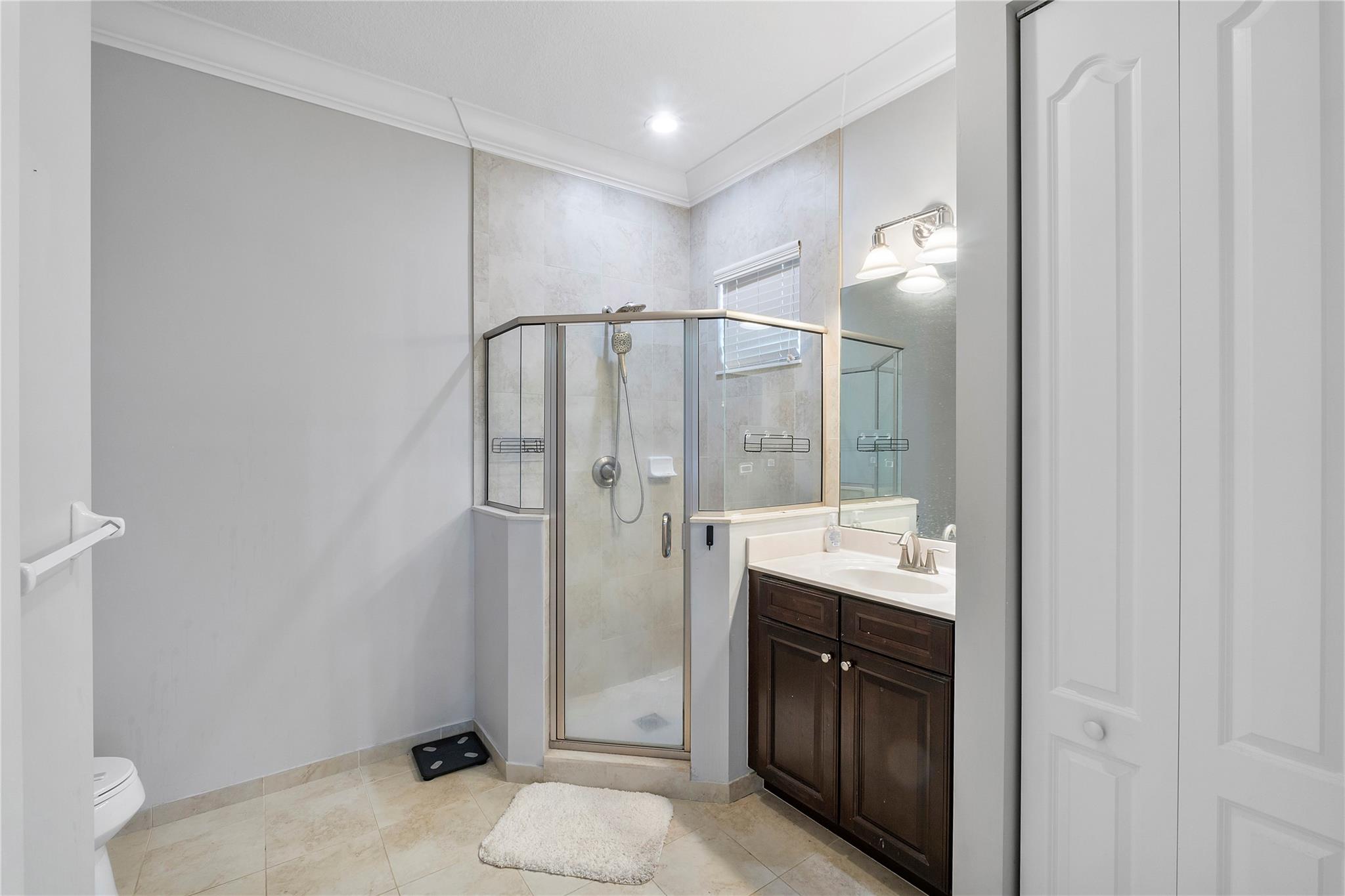 Debuys 180-147 B - Residential