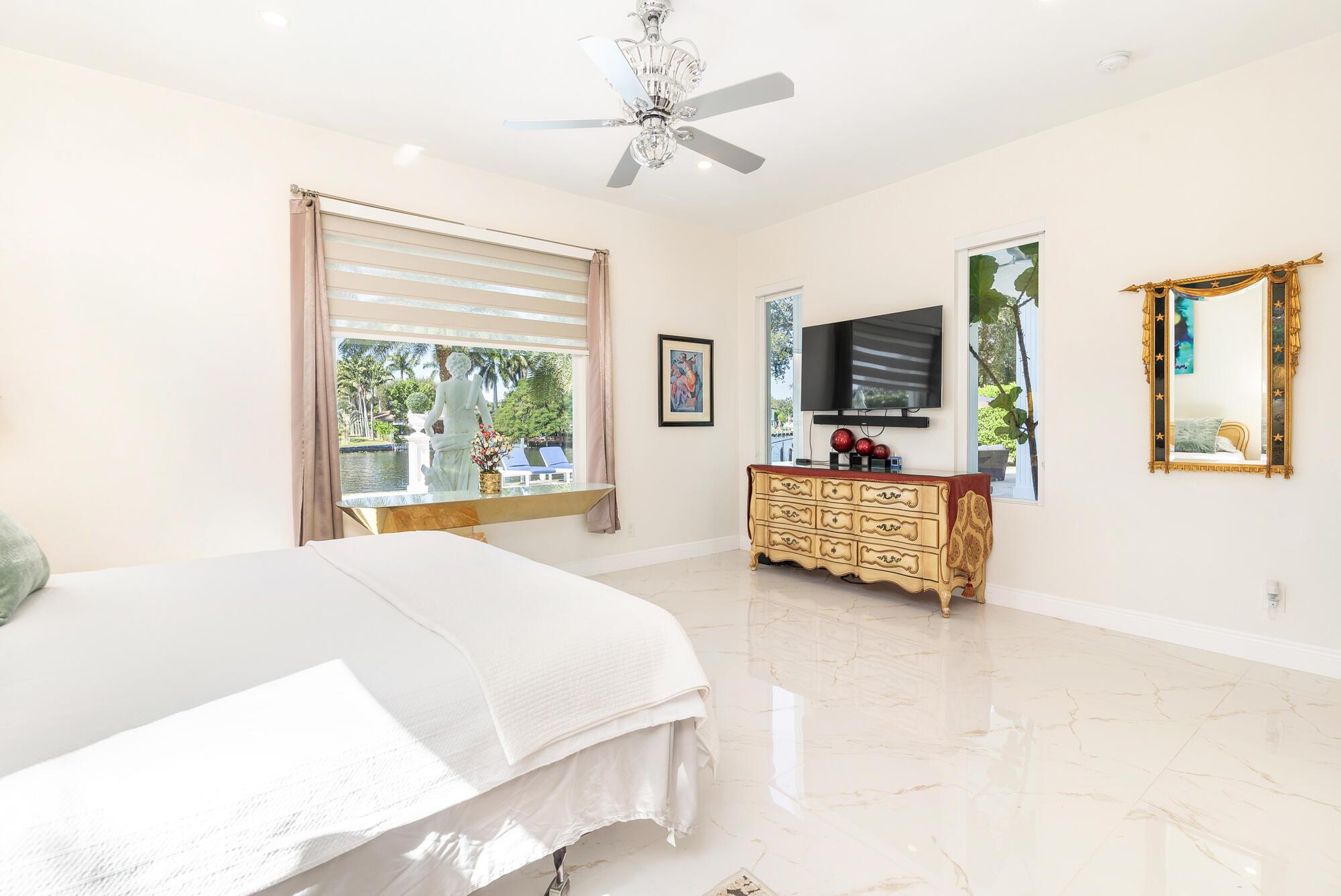 LAKE CLARKE ISLE 2 - Residential