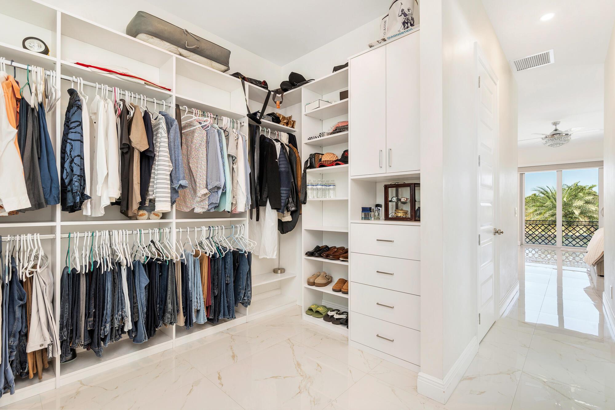 LAKE CLARKE ISLE 2 - Residential