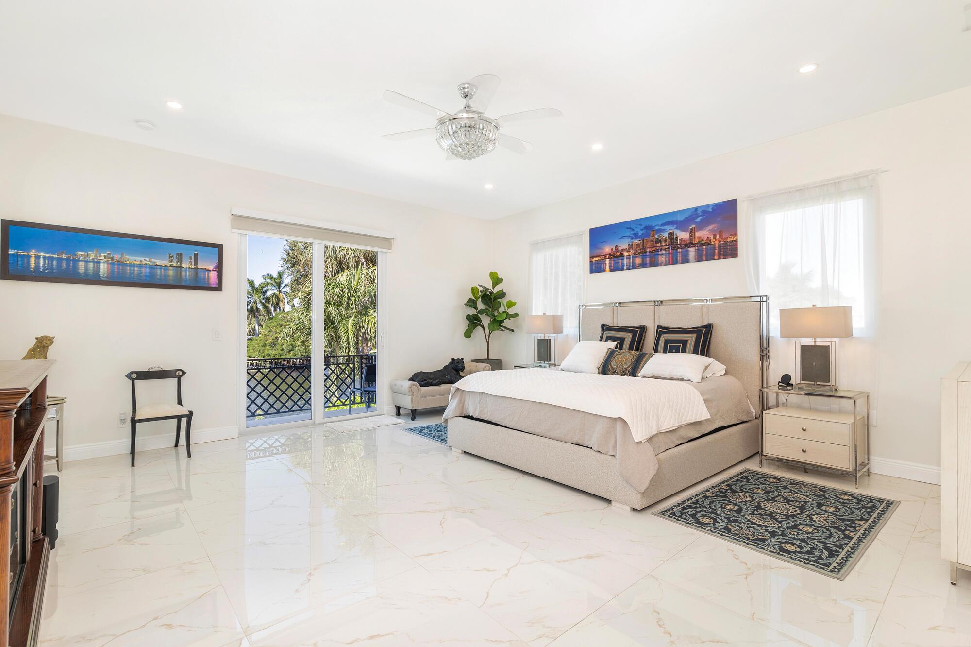 LAKE CLARKE ISLE 2 - Residential