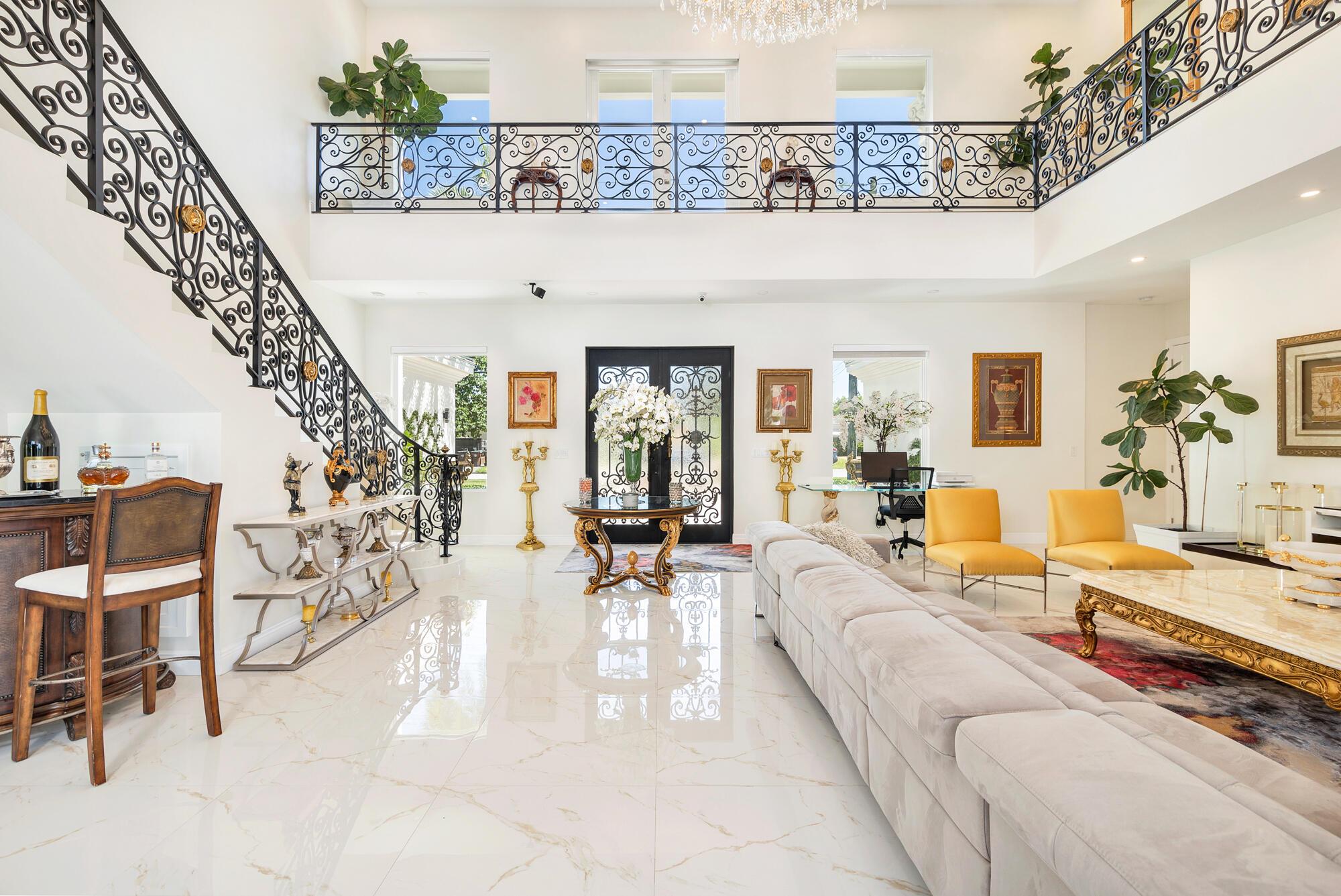 LAKE CLARKE ISLE 2 - Residential