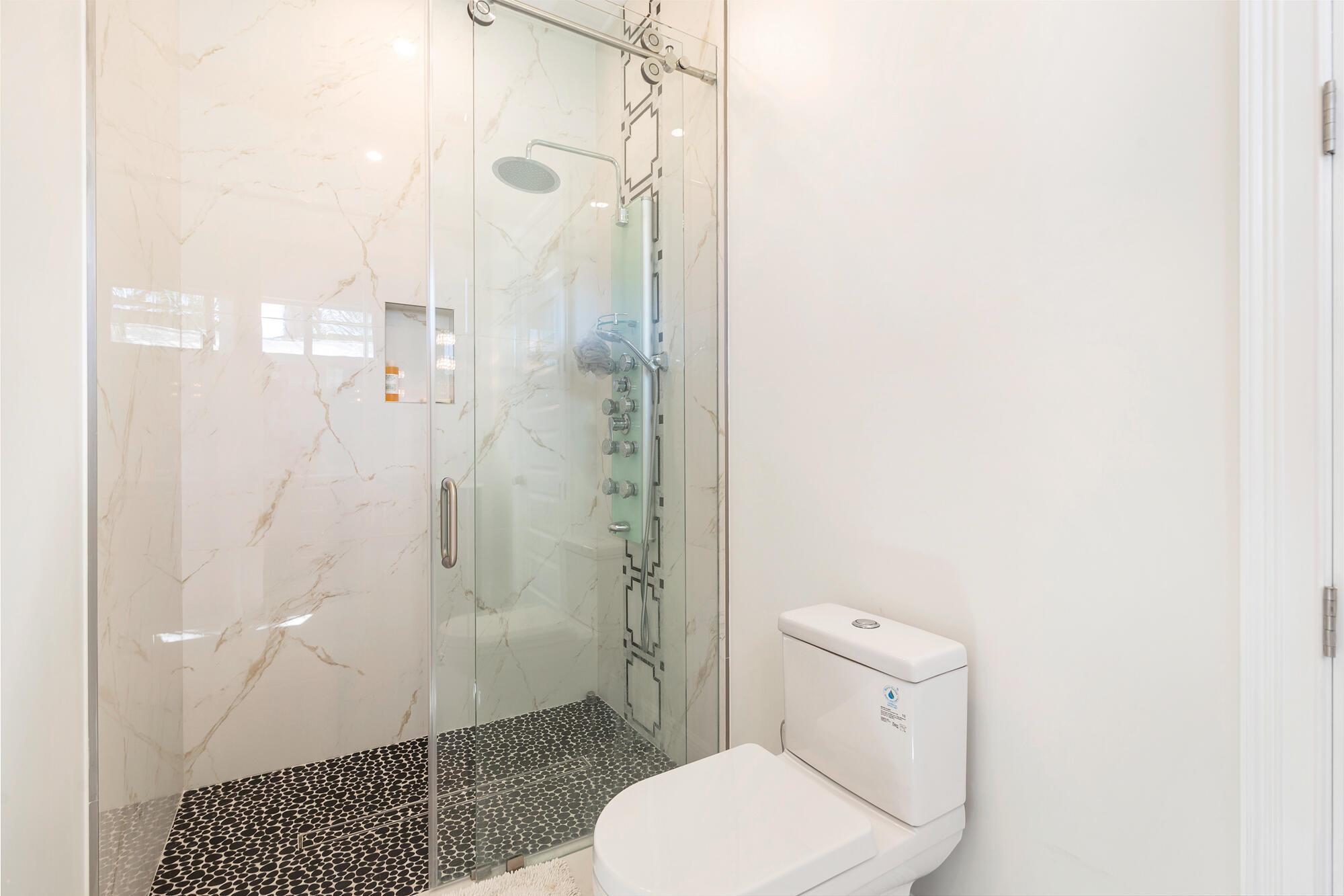 LAKE CLARKE ISLE 2 - Residential