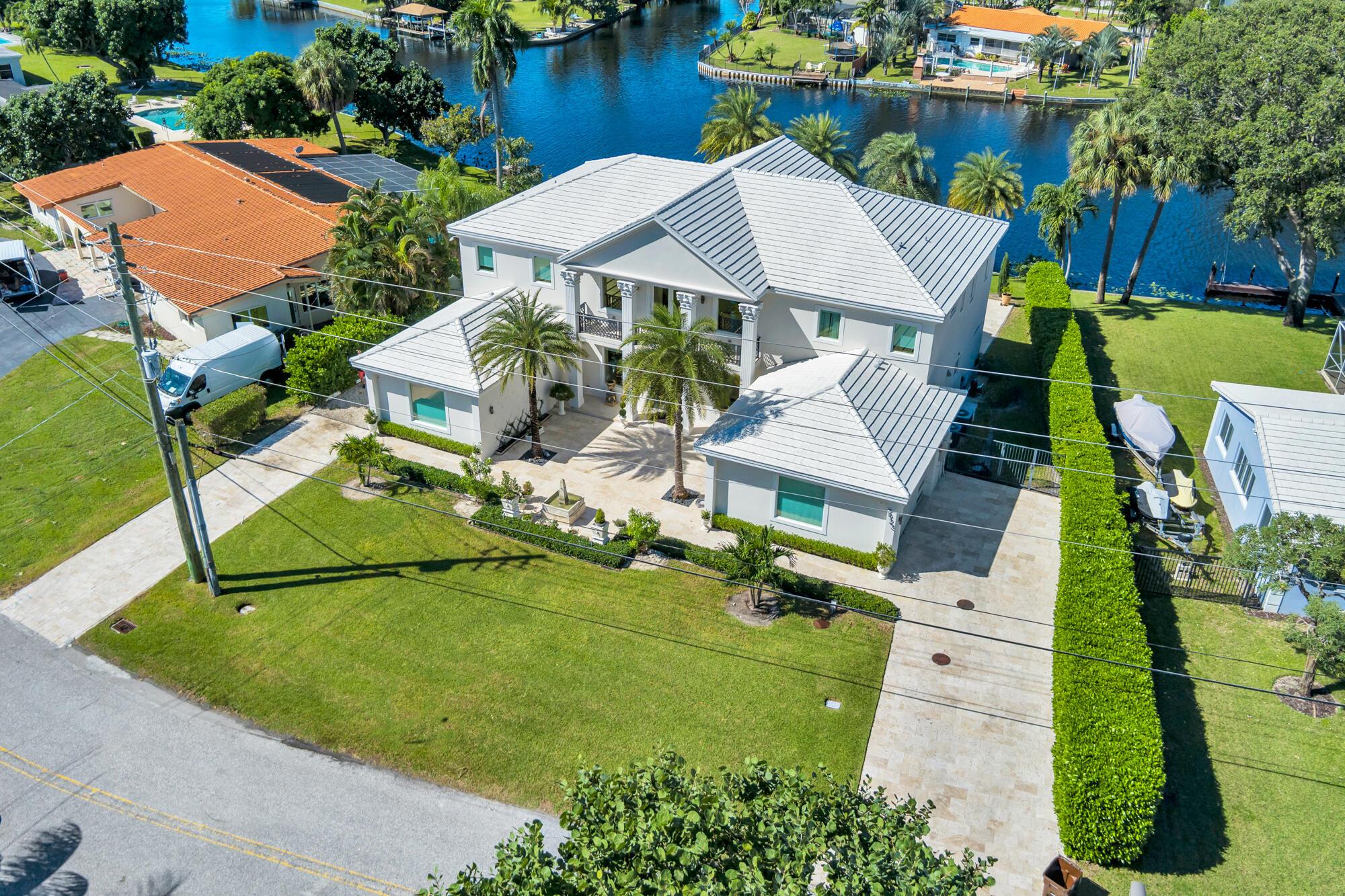 LAKE CLARKE ISLE 2 - Residential