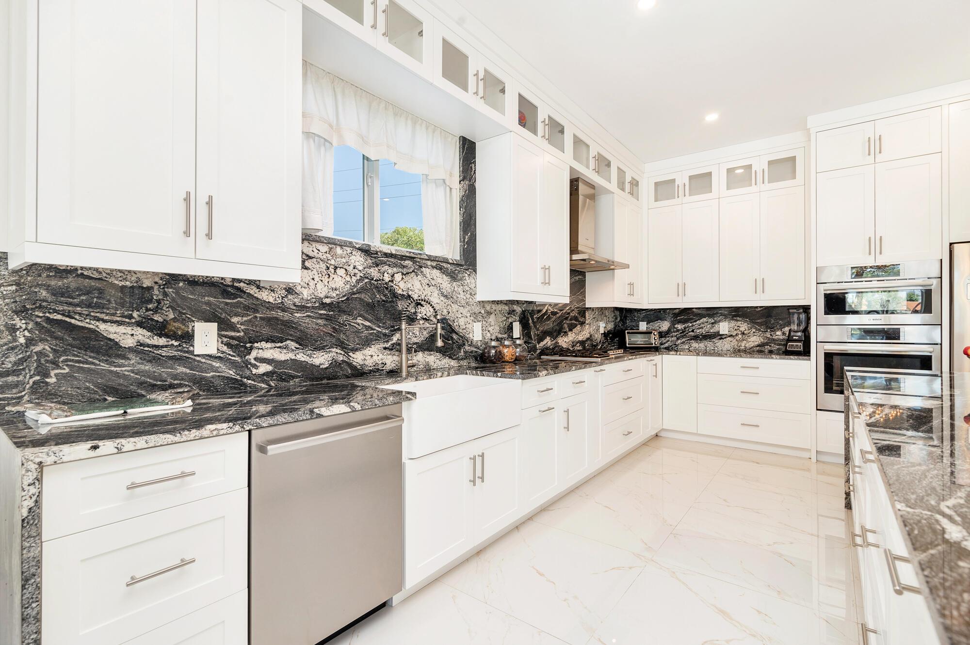 LAKE CLARKE ISLE 2 - Residential