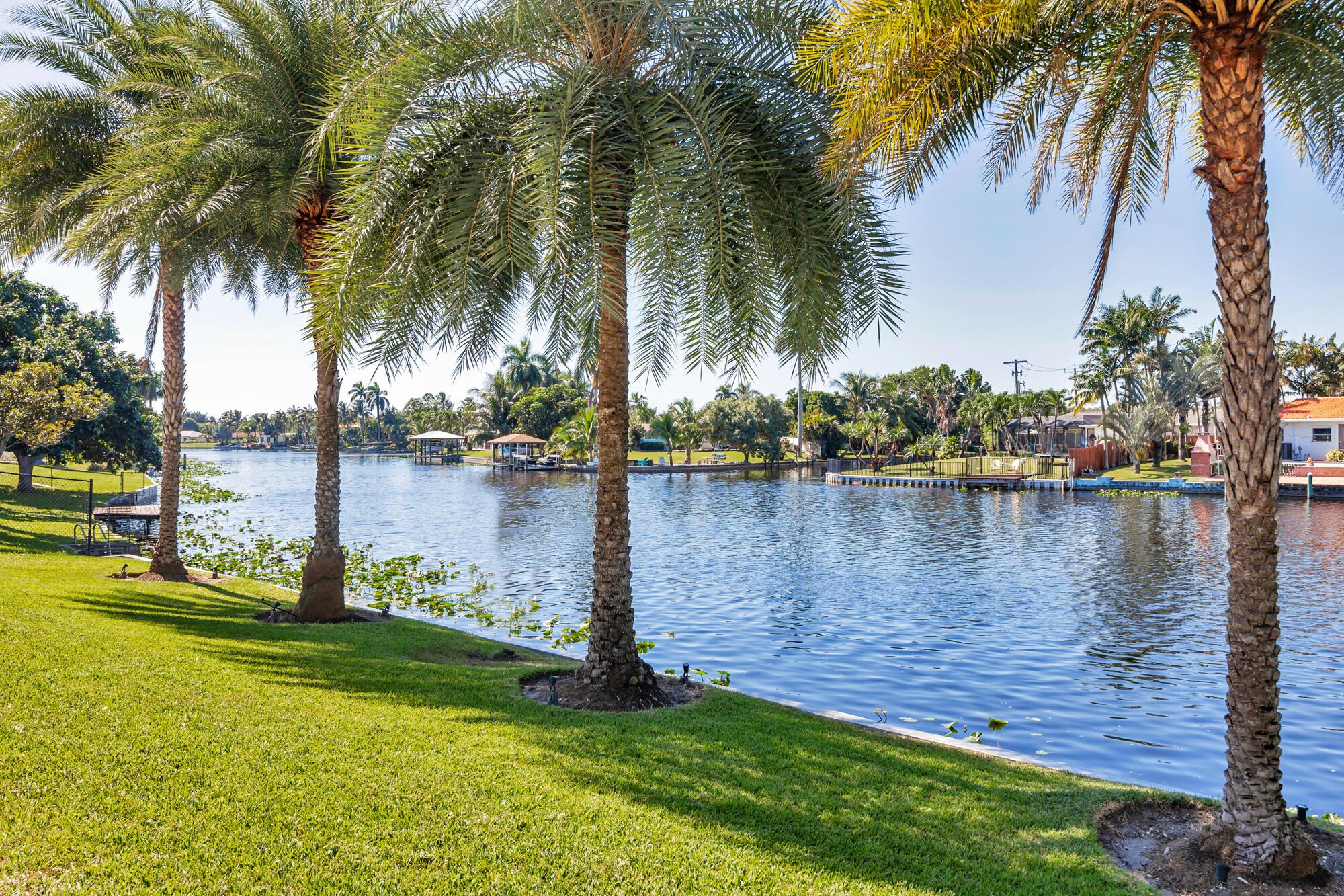 LAKE CLARKE ISLE 2 - Residential