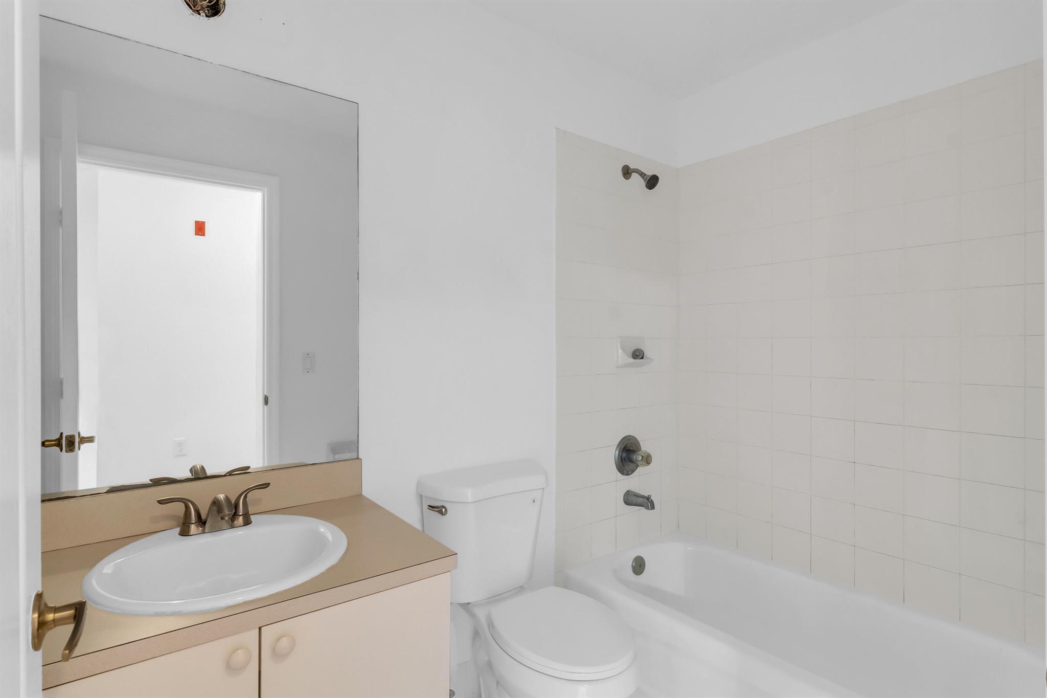 CENTURY PARK CONDO NO 2 - Residential Lease