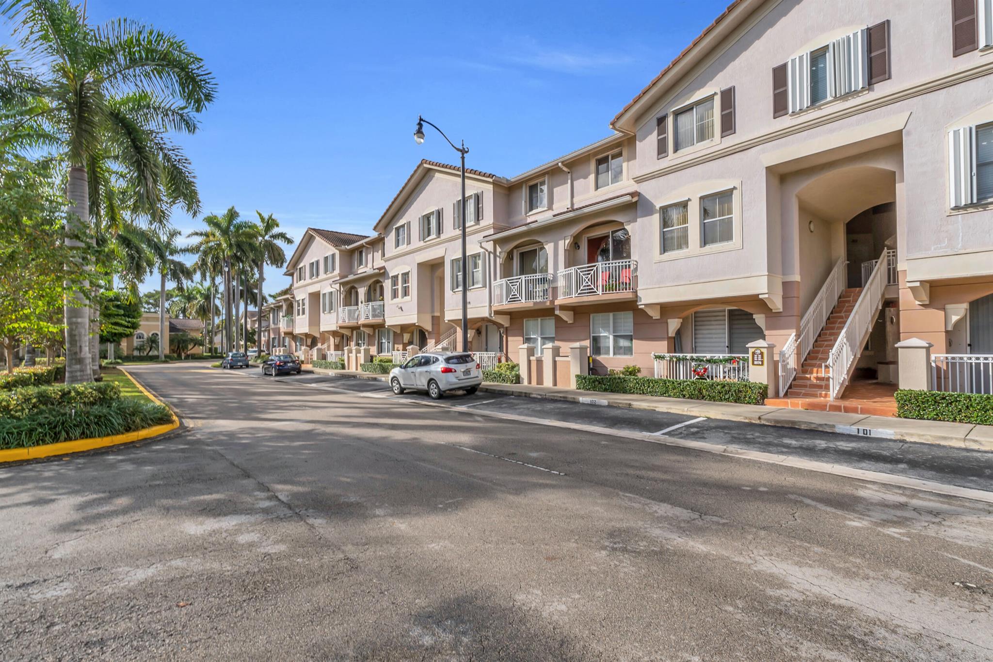 CENTURY PARK CONDO NO 2 - Residential Lease