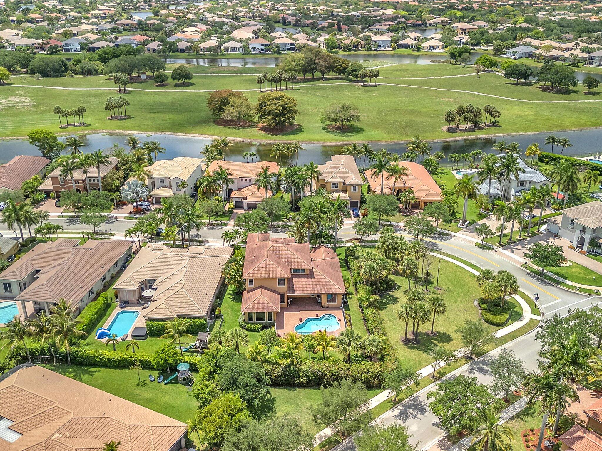 HERON BAY EAST - Residential