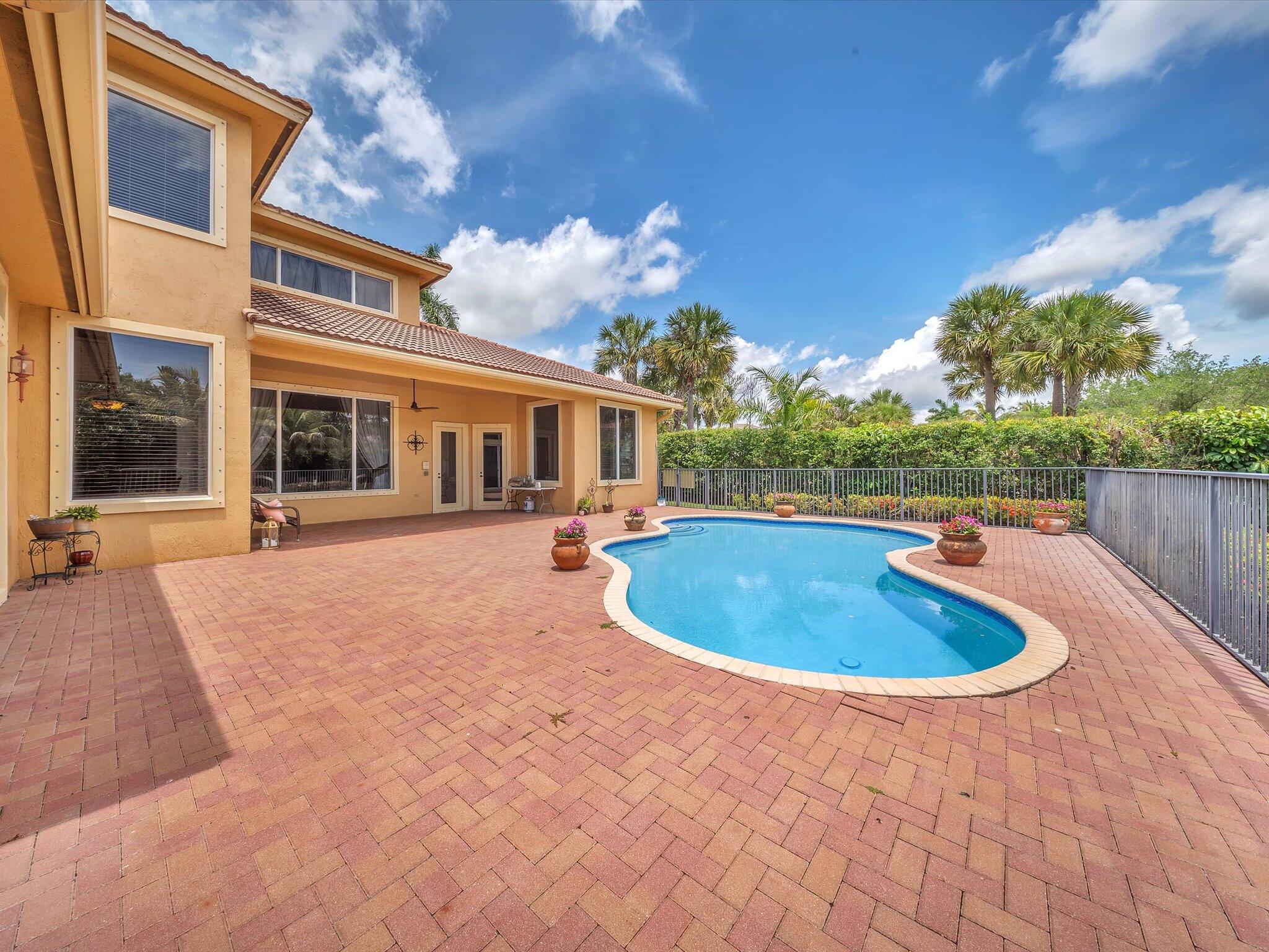 HERON BAY EAST - Residential