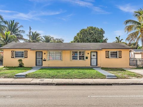 1052 NW 103rd Street Miami FL 33150