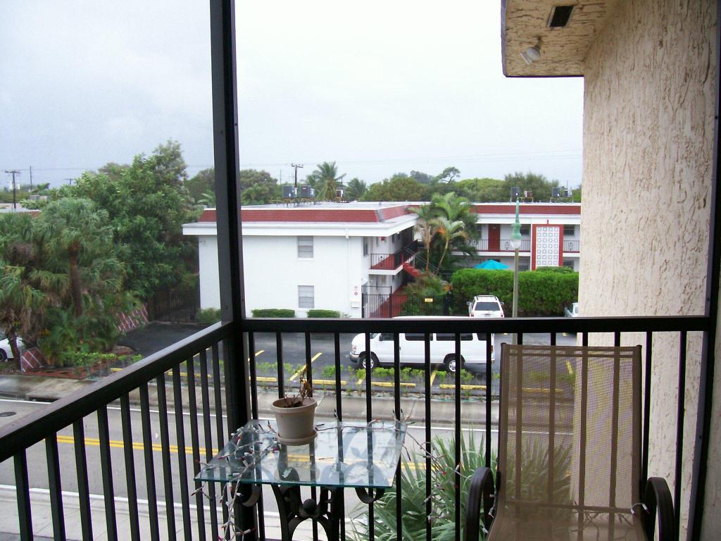 EL CASTELAY CONDO - Residential