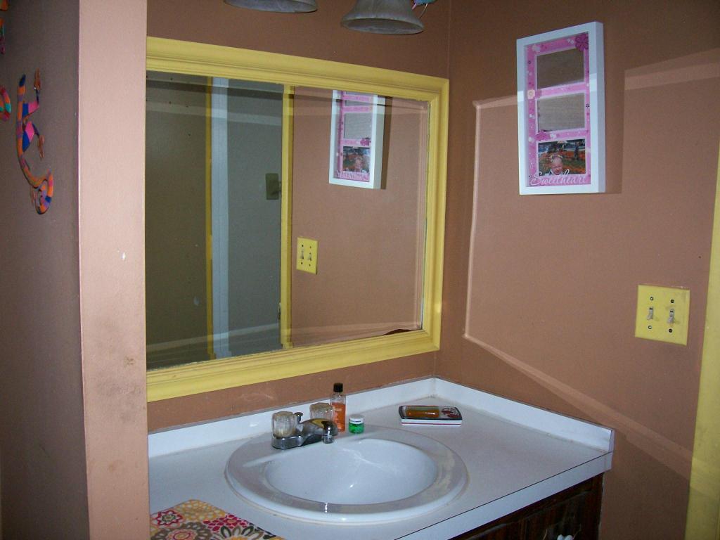 EL CASTELAY CONDO - Residential