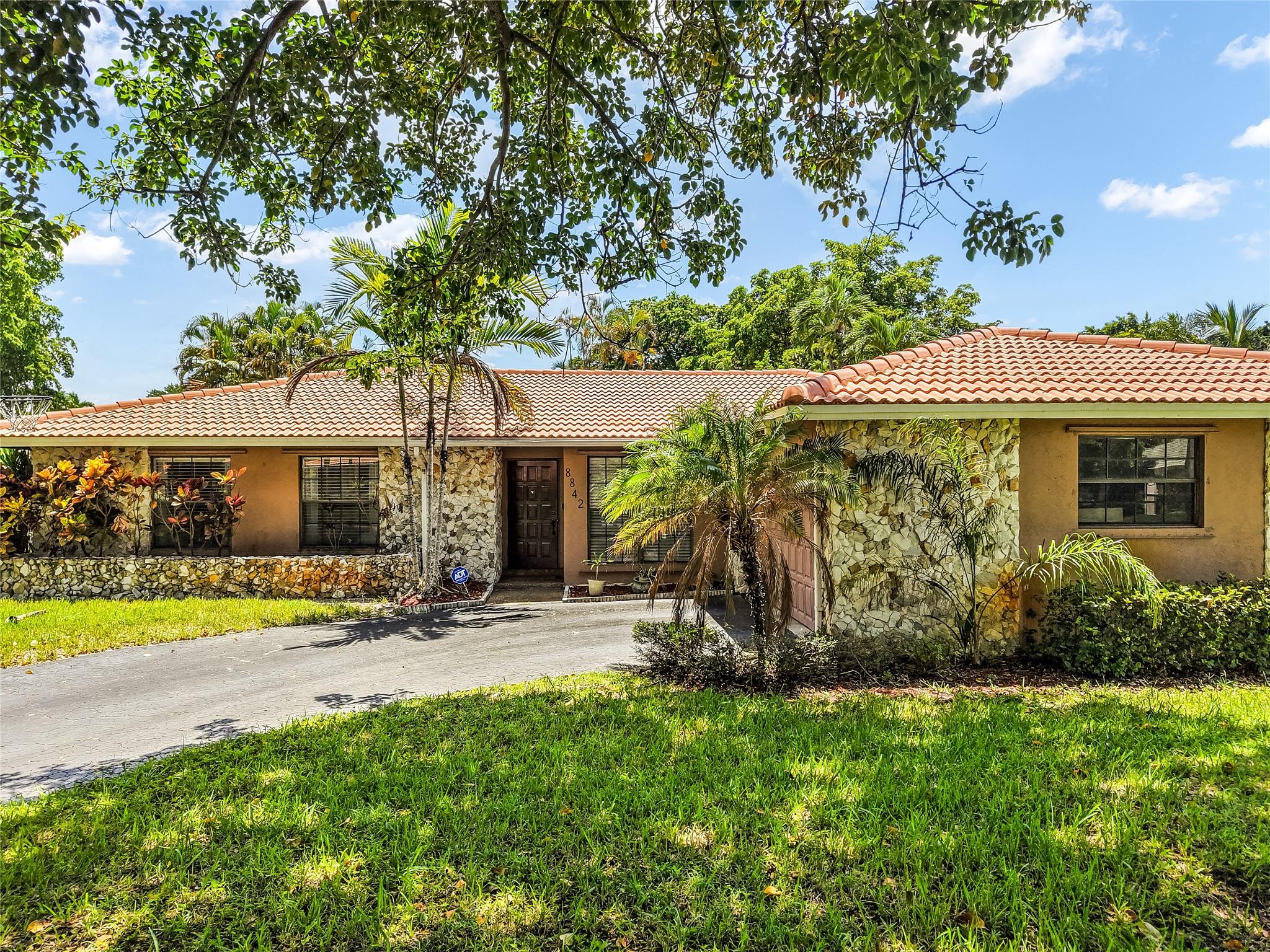 Welcome to this beautifully updated 4-bedroom, 2-bath home located in the highly desirable Shadowood community with no HOA. Step inside to an open and inviting layout featuring vaulted ceilings and stylish vinyl flooring throughout. The fully renovated kitchen is a true showstopper, complete with stunning quartz countertops, 42-inch cabinets, stainless steel appliances, and modern lighting. The oversized primary suite offers a spacious walk-in closet and updated bathroom. Outside, enjoy a large patio and sparkling lap pool, ideal for entertaining family and friends or relaxing in your own backyard oasis. Enjoy Three Mountains Park within walking distance.
This home seamlessly blends comfort, style, and functionality—ready for you to move in and enjoy.