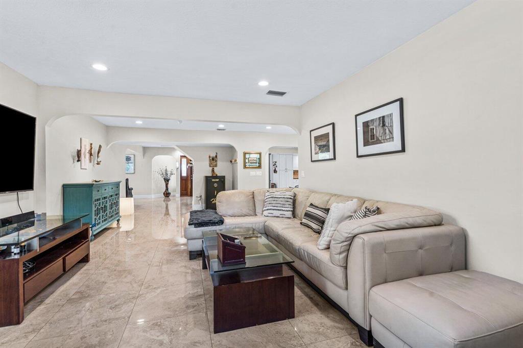 Palm Beach Country Estates - Residential