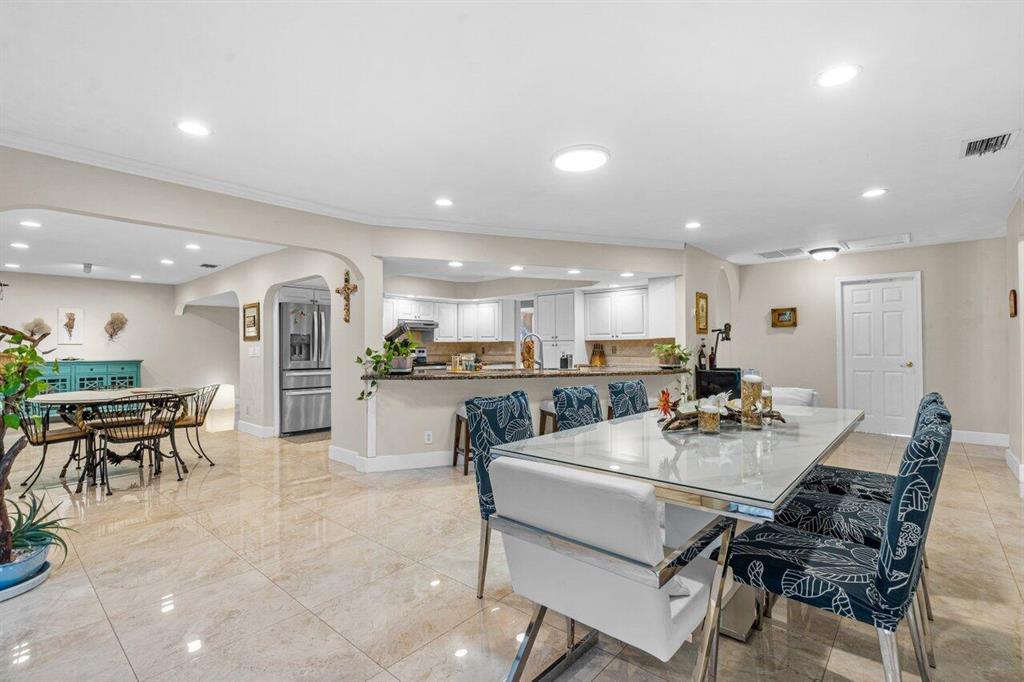 Palm Beach Country Estates - Residential