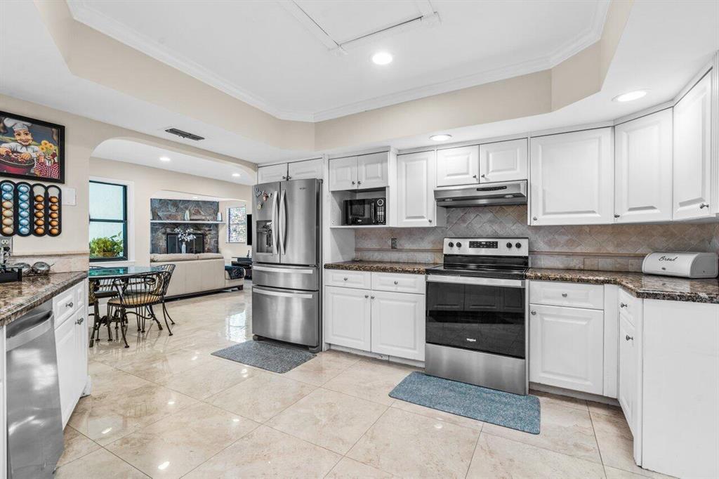 Palm Beach Country Estates - Residential