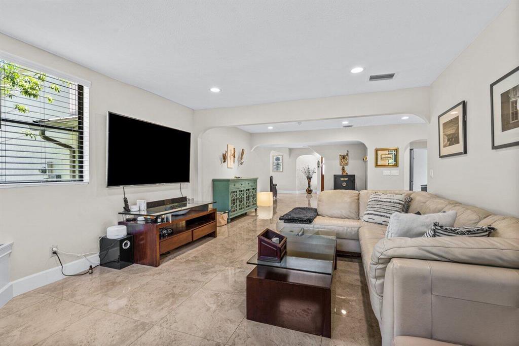 Palm Beach Country Estates - Residential