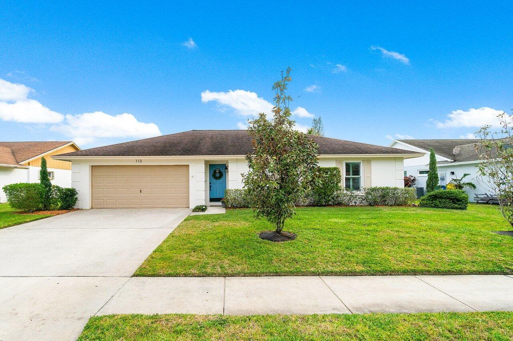 Photo of 113 Parkwood Drive, Royal Palm Beach, FL 33411 (MLS # R10954138)