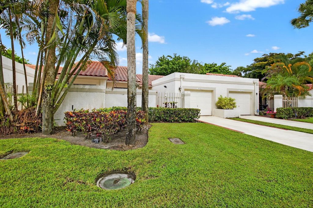Photo of 19984 Rima Circle, Boca Raton, FL 33434 (MLS # R11105387)